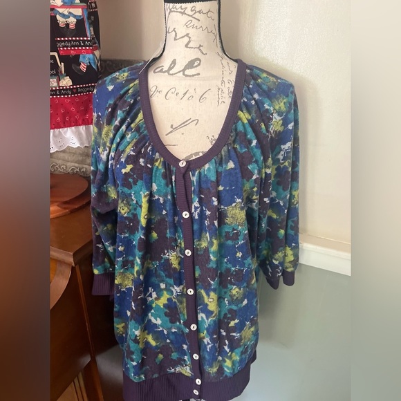 French Laundry Floral Blouse NWT - Picture 2 of 7